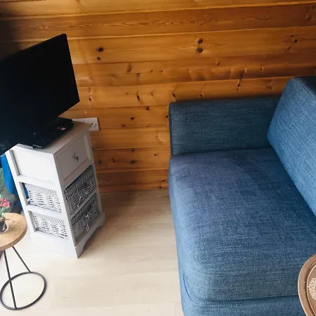 Allihies Beach View Glamping Pods Campo de lujo Ballydonegan